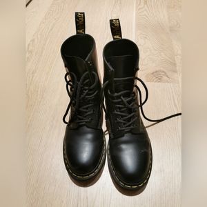 Dr Martens 1460 boots